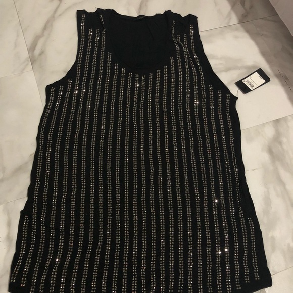 Guess top - Picture 1 of 5